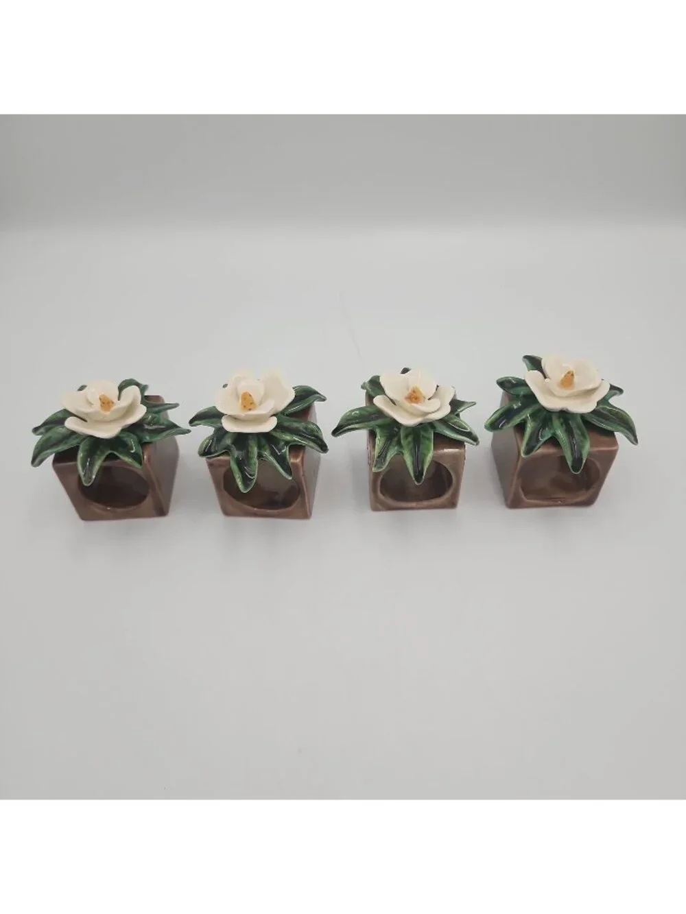 Vintage 4 Napkin Rings Holders Made in Japan Flowers Ceramic